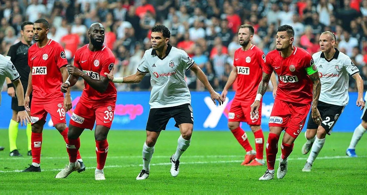 Antalyaspor ile Beşiktaş 46. randevuda