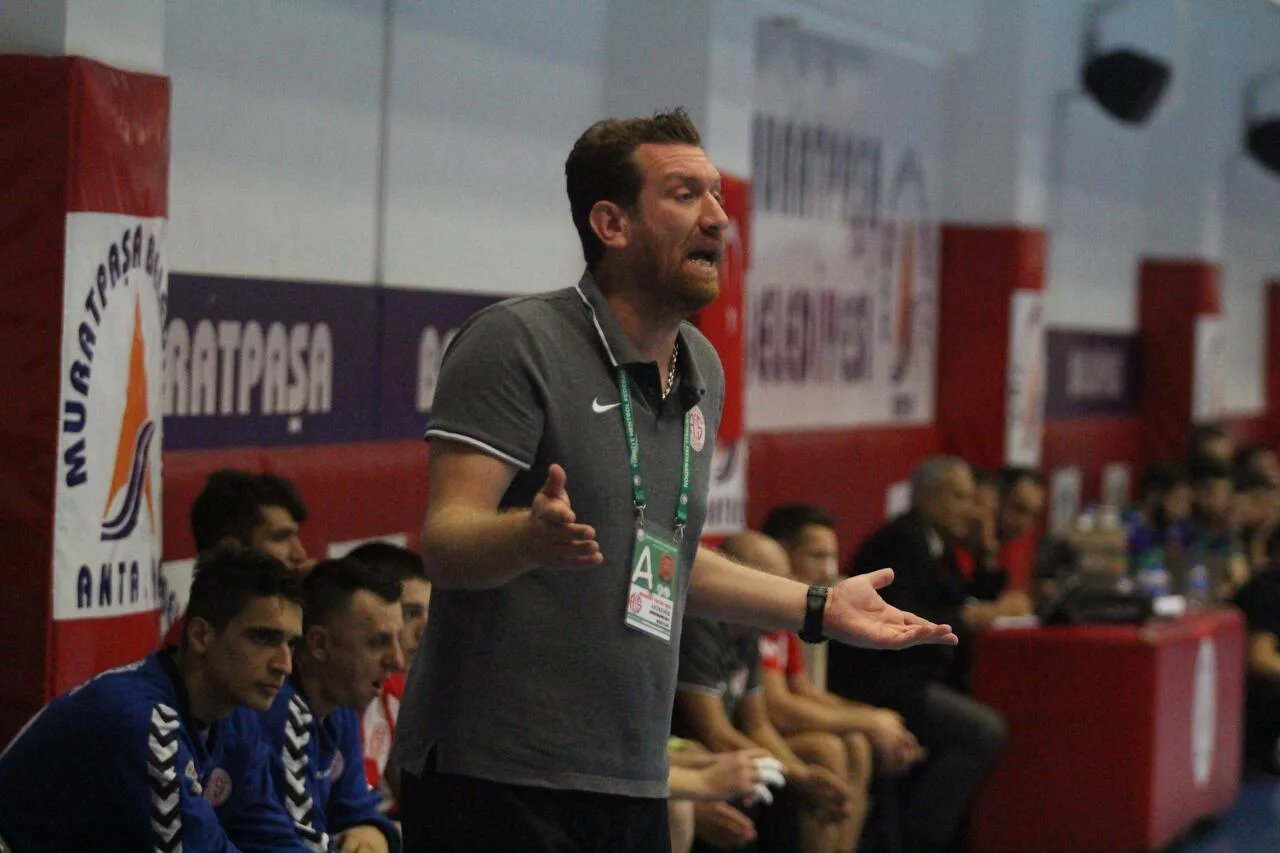 CIP Travel Antalyaspor seri peşinde