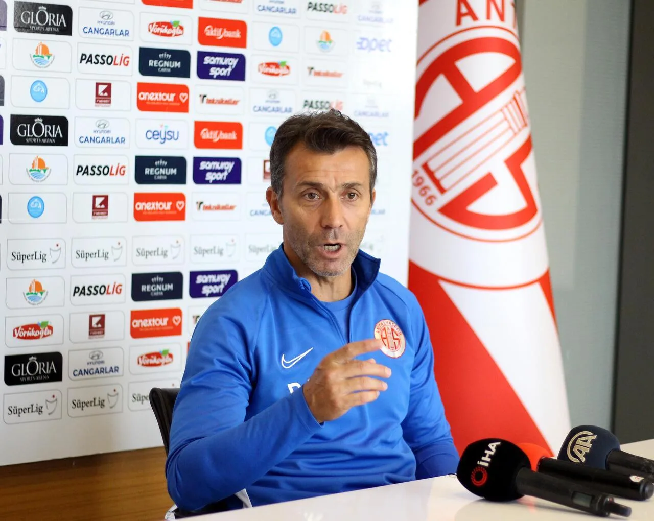 Bülent Korkmaz: Öncelikli hedefimiz maç kazanmak