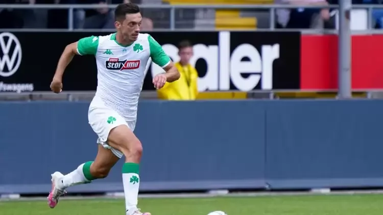 Antalyaspor, Yunan futbolcunun peşinde