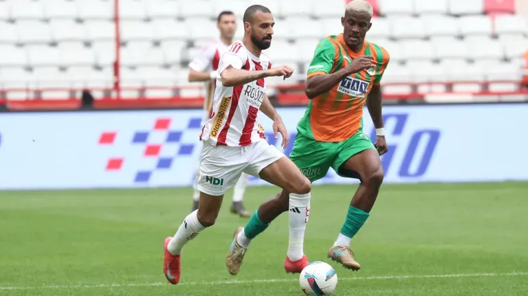 Kocaelispor Safuri'den vazgeçti