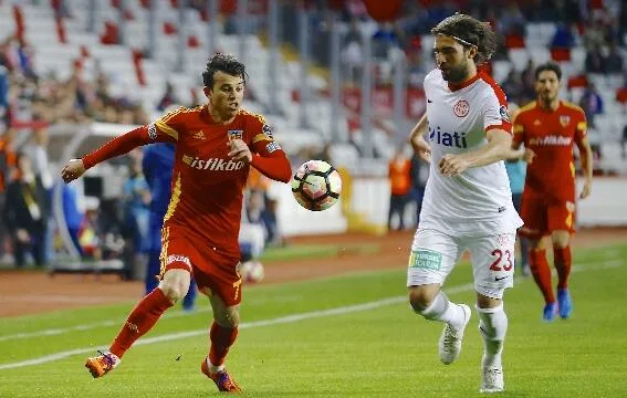 Sakıb Aytaç “”A Milli Futbol Takımı’nda yer almak istiyorum”