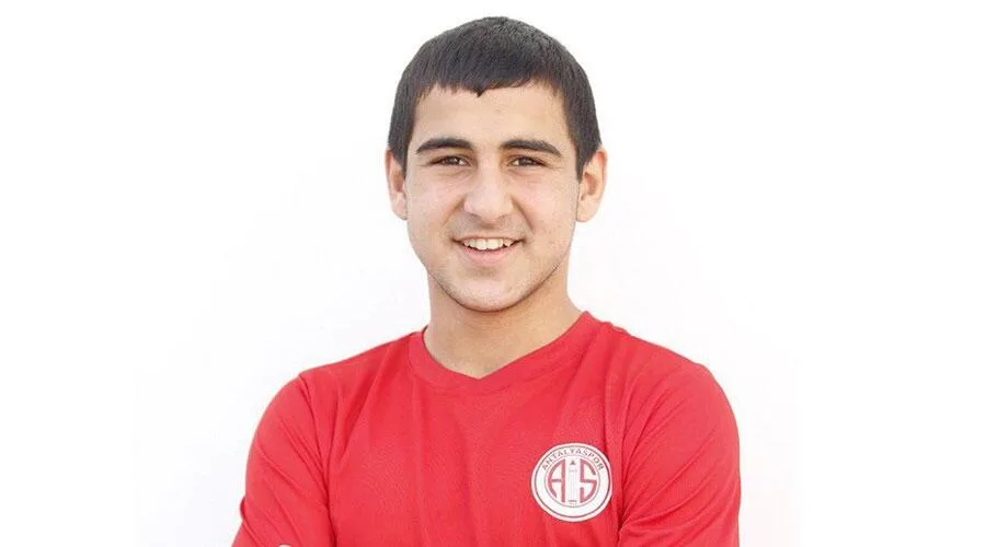 Antalyasporlu futbolcuya milli davet