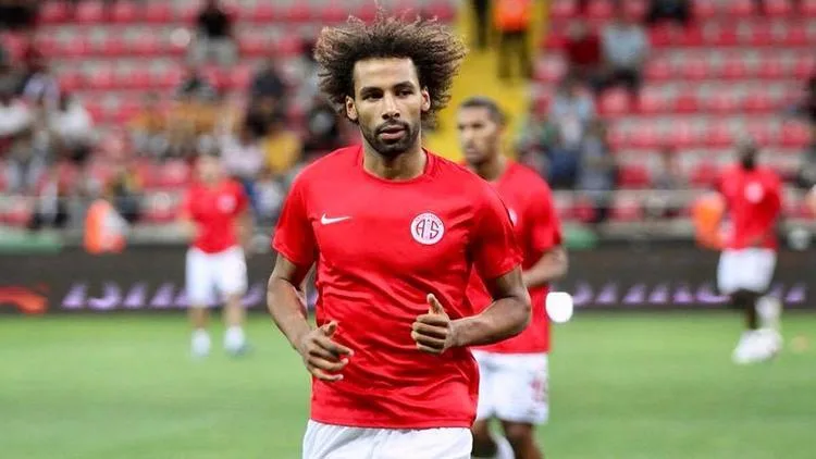 Nazım Sangare’nin Fenerbahçe ile anlaştığı iddia edildi