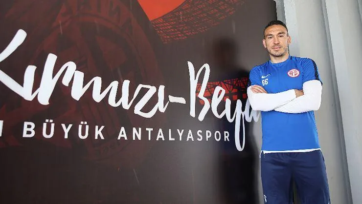 Antalyaspor’un gözü Mevlüt Erdinç’in bonservisinde