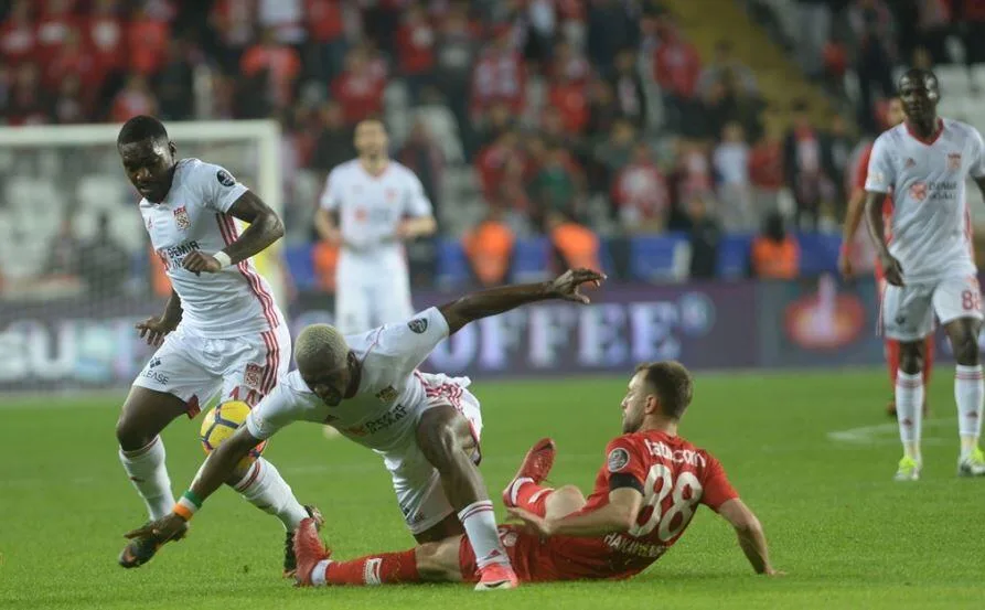 Antalyaspor’da önemli eksikler!