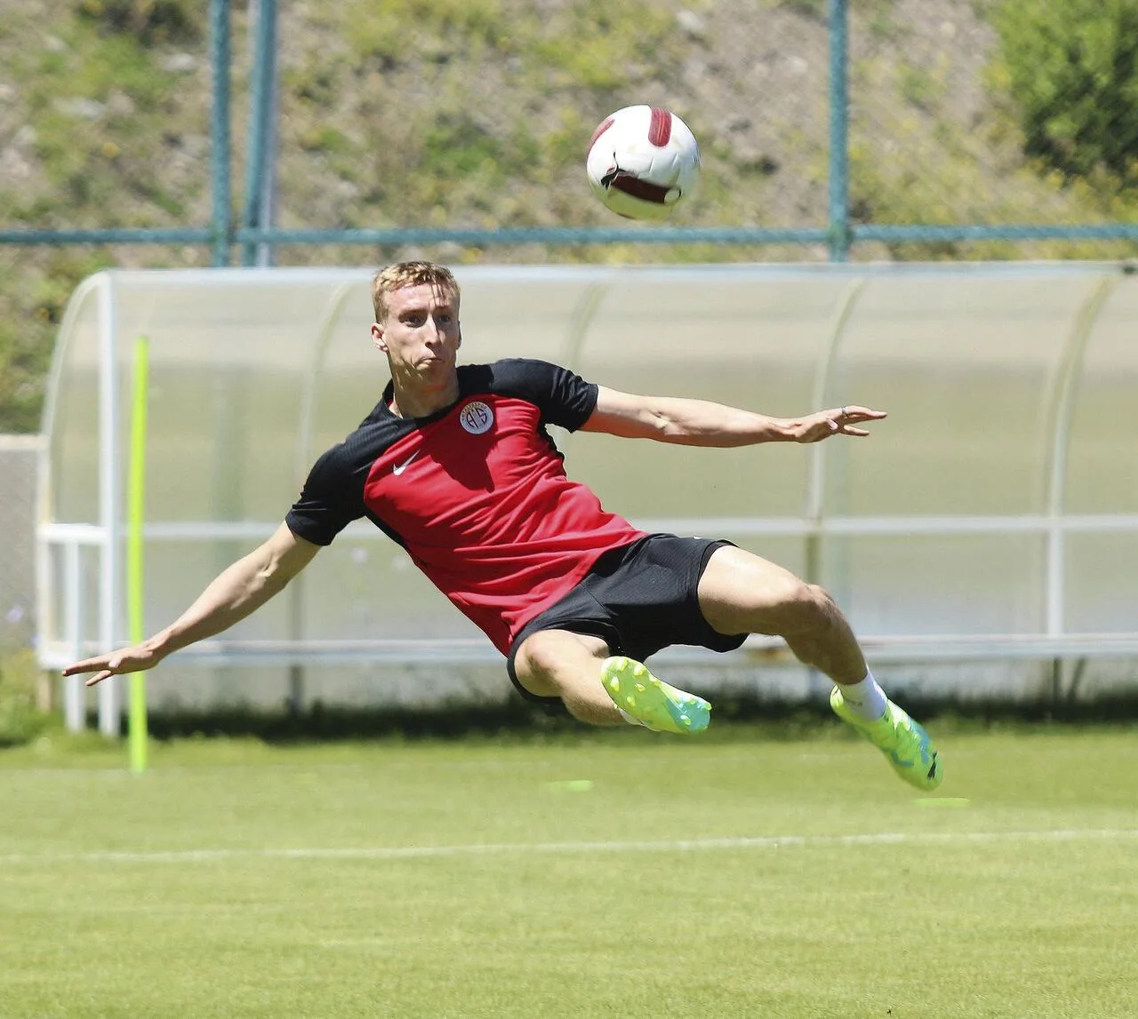 Antalyaspor’da Sivasspor karşısında iki eksik
