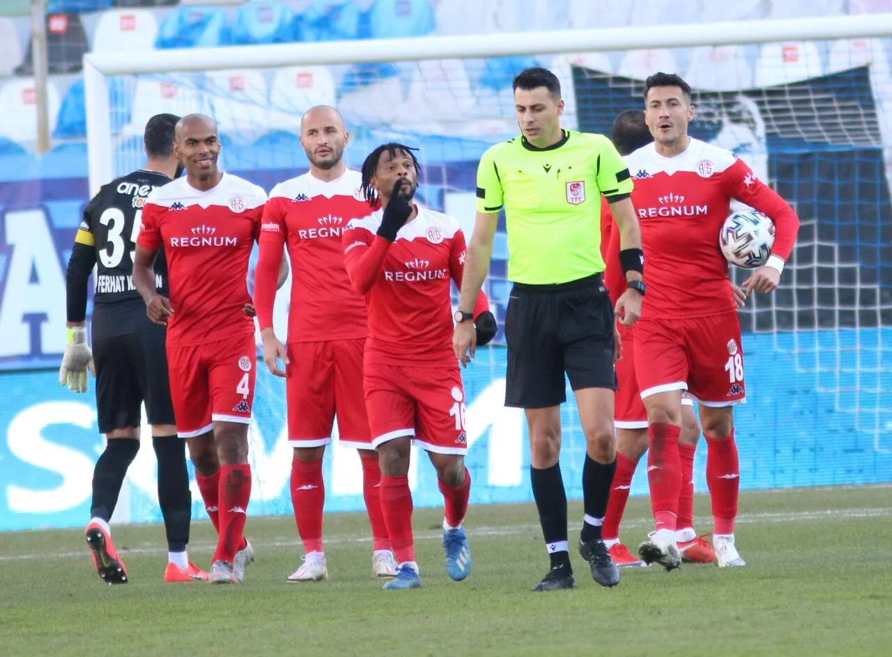 Antalyaspor maç tekrarını istiyor!