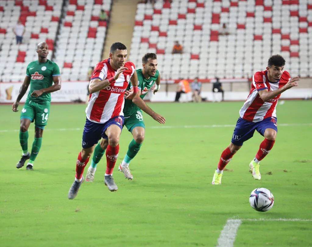 Antalyaspor milli arada Rizespor ile karşılaşacak