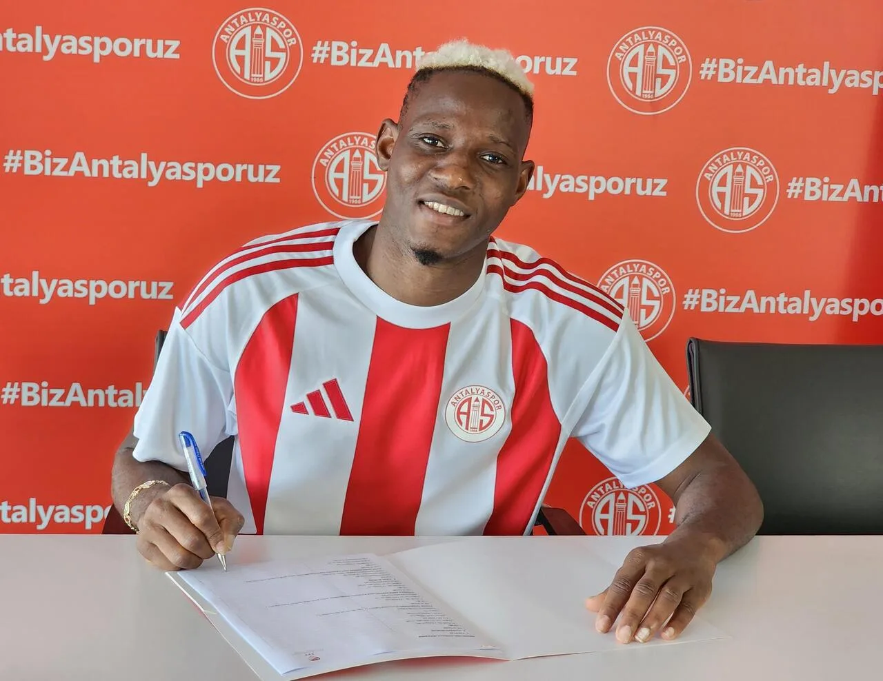 Moussa Djenepo Antalyaspor’da