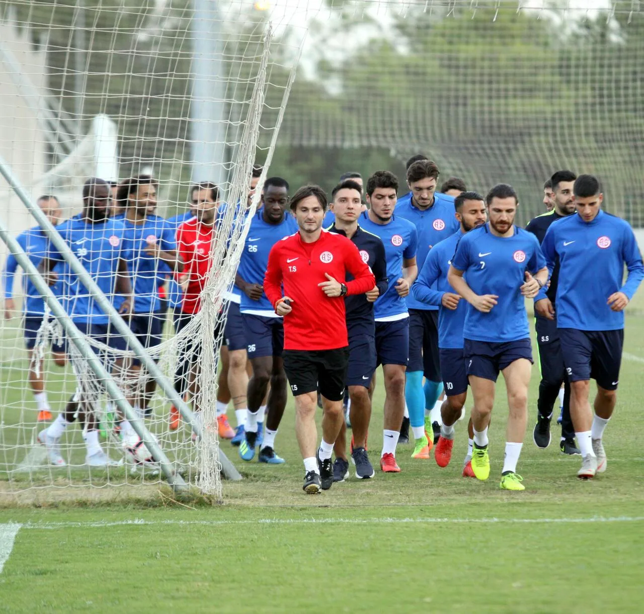 Antalyaspor, Alanyaspor maçı hazırlıklarına başladı