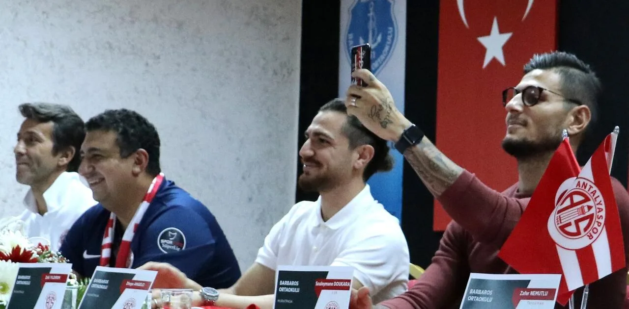 Antalyaspor’un kaptanından sözleşme talebi
