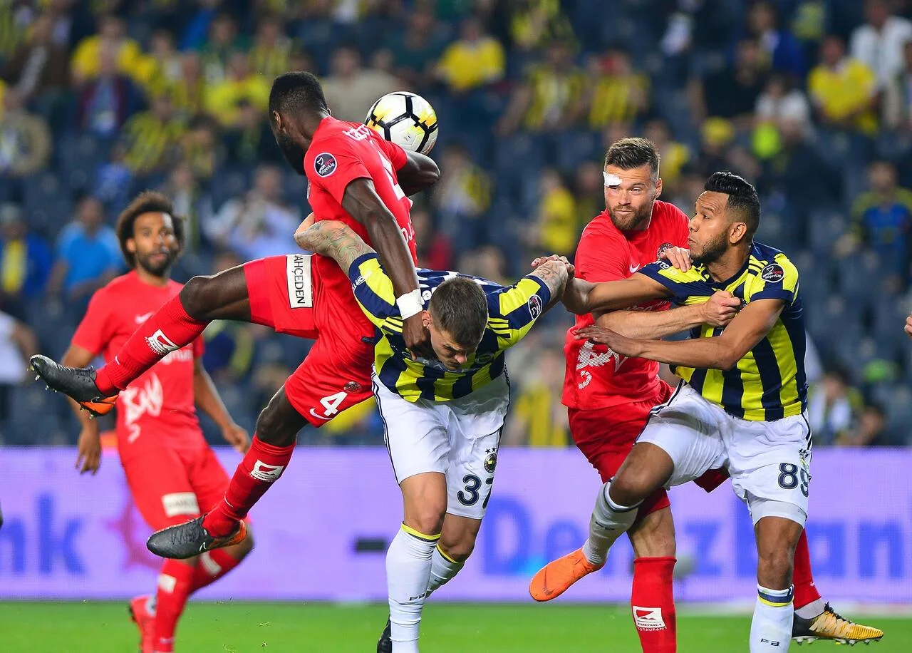 Antalyaspor ile Fenerbahçe 45. randevuda