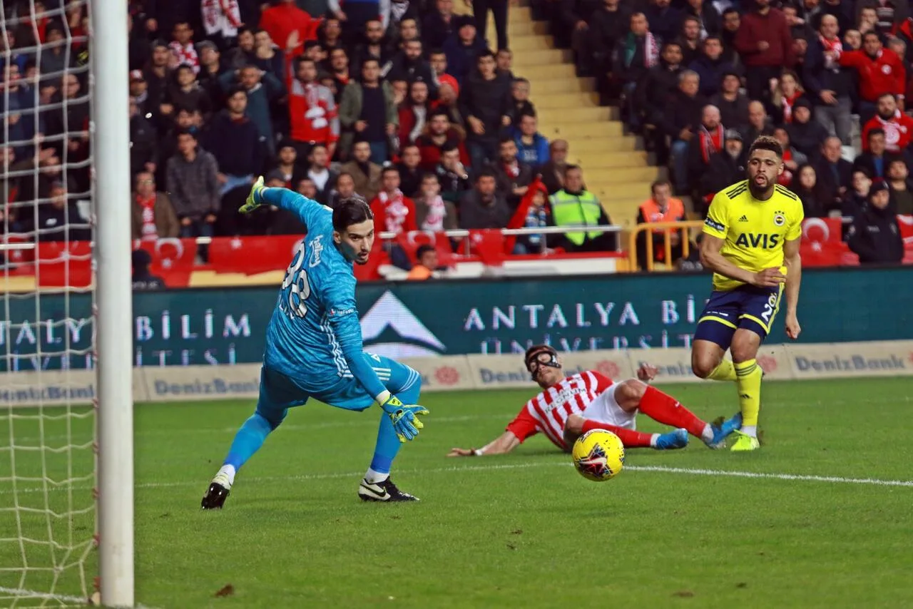 Fenerbahçe maçının tarihi belli oldu