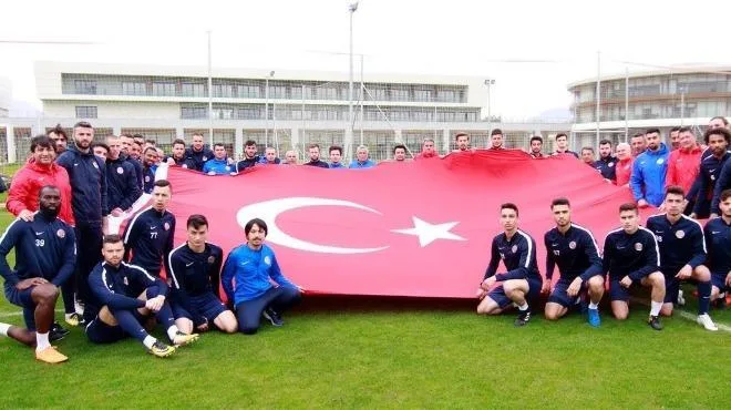 Antalyaspor’dan tüm şehitler için büyük destek!