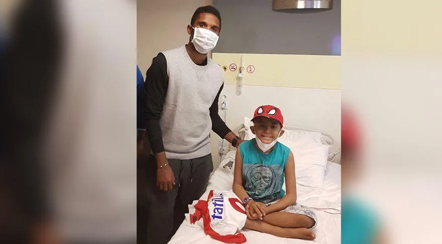 Minik Arda’nın Eto’o hayali gerçekleşti!