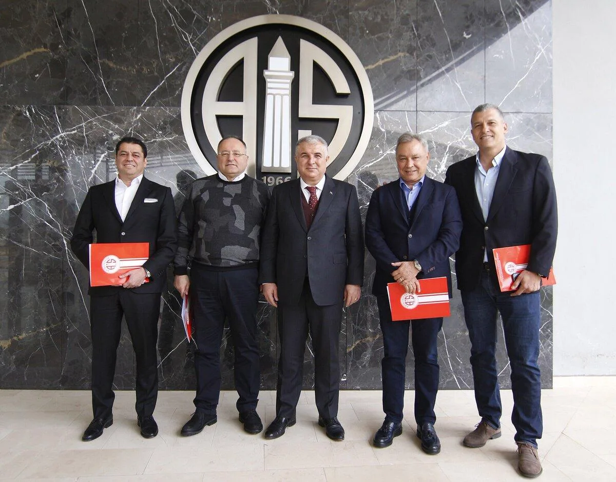 ”Transfer döneminde çok sıkıntı yaşadık”