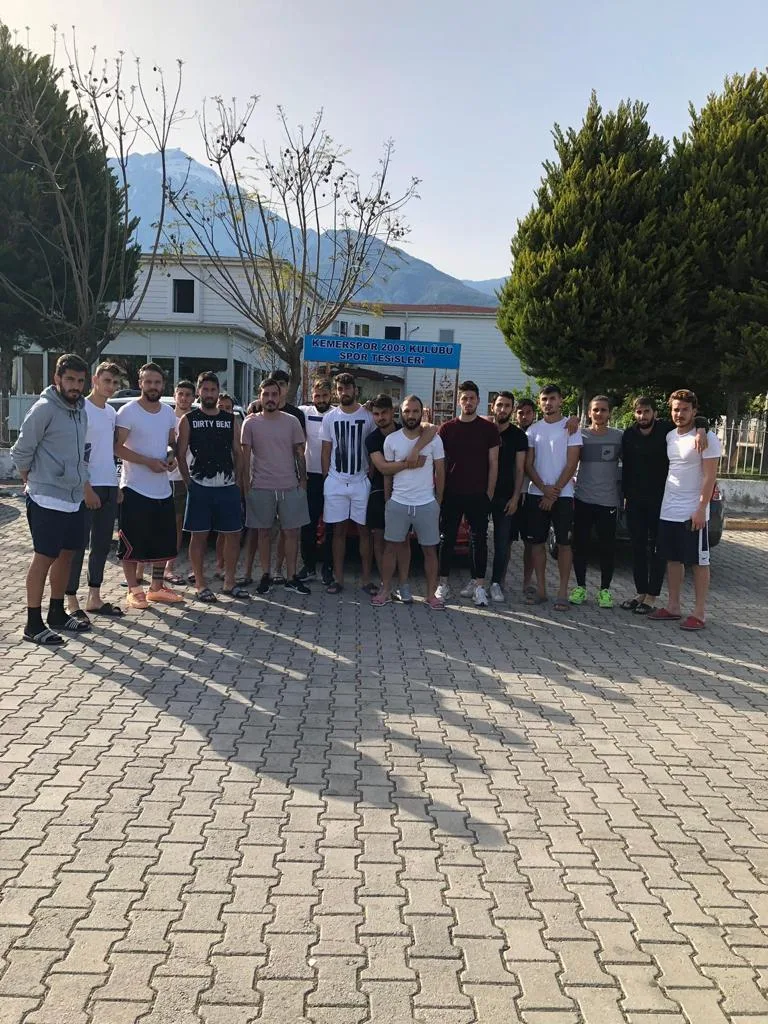 Kemerspor’da futbolculardan boykot!