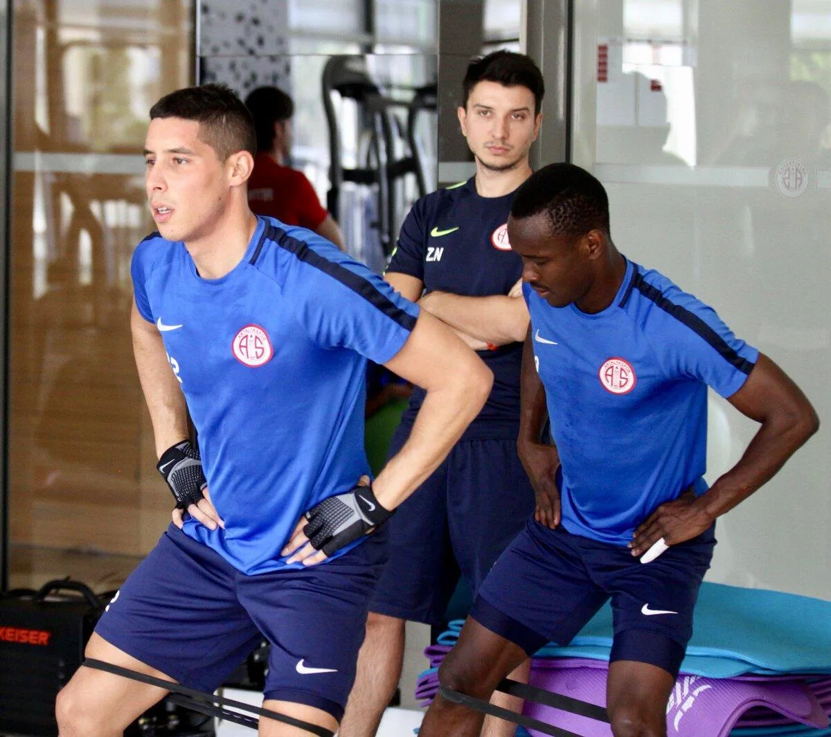 Antalyaspor, salonda çalıştı