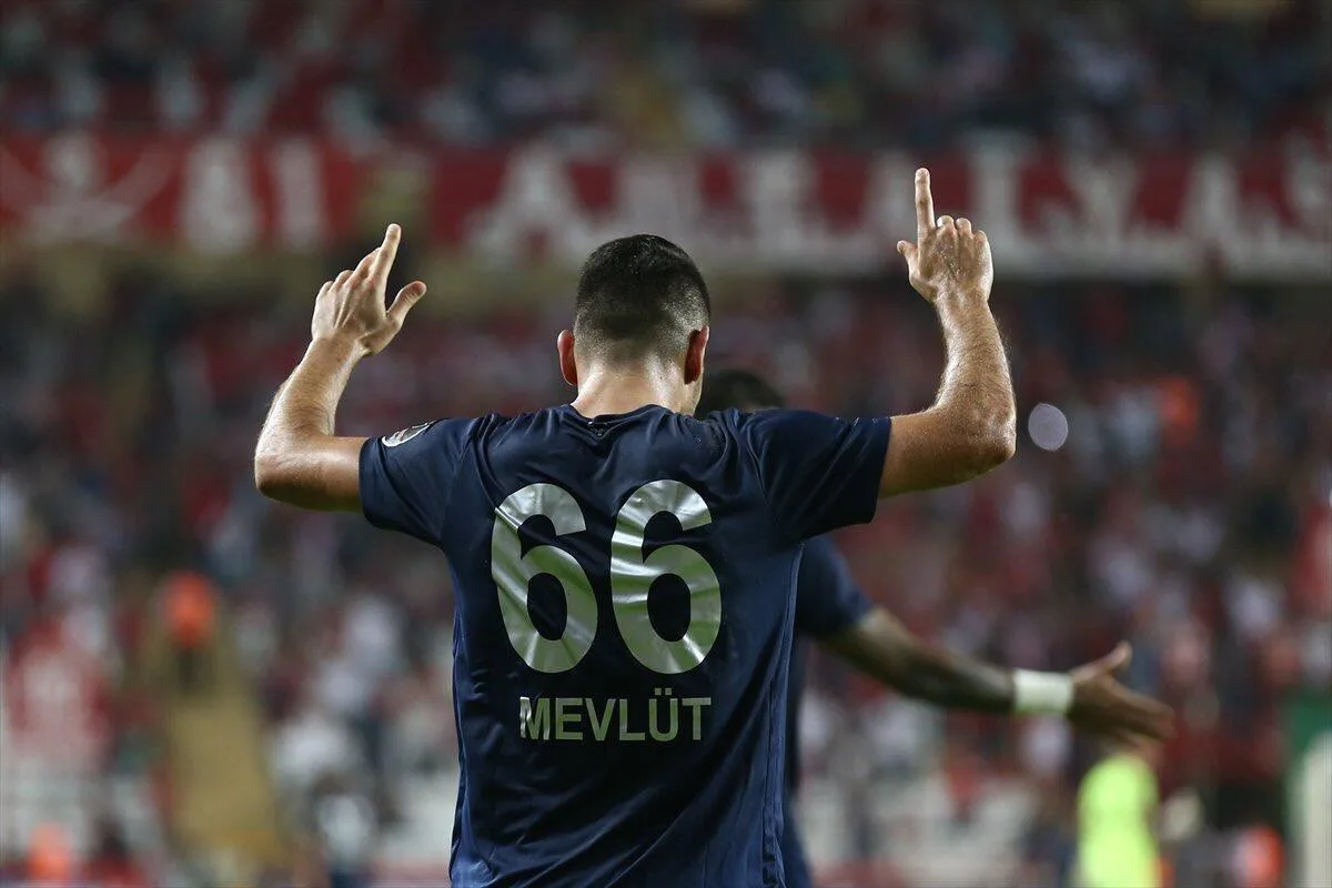 Mevlüt Erdinç’ten kötü haber