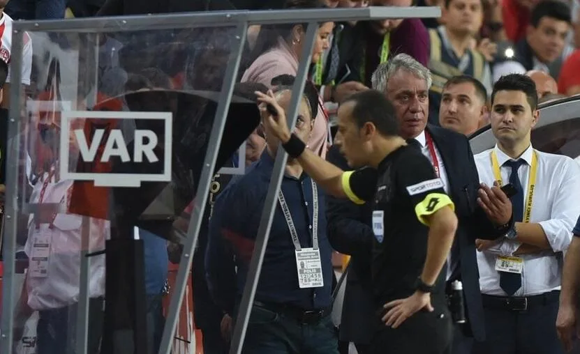 Cüneyt Çakır’ın kararları Dünya gündemine girdi!