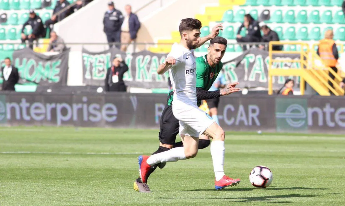 Hoffenheim’dan Doğukan Sinik’e kanca