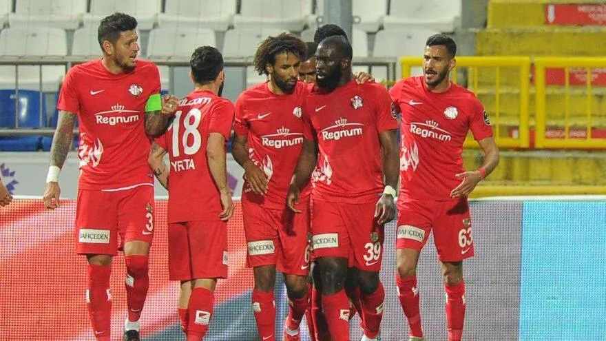Antalyaspor yükselişe geçti