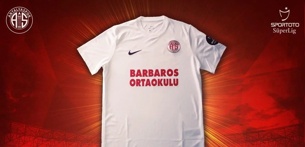 Antalyaspor’un sponsoru bu kez Barbaros Ortaokulu!