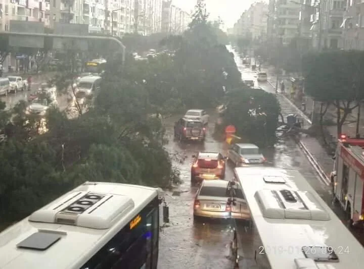 Antalya Valisi’nden uyarı: Mecbur kalmadıkça sokağa çıkmayın!