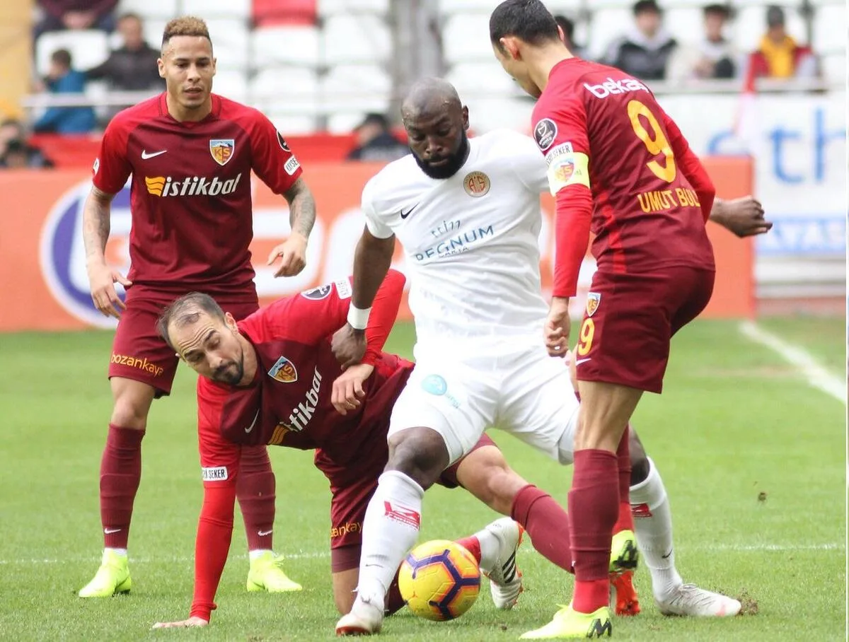 Antalyaspor 0 – 0 Kayserispor