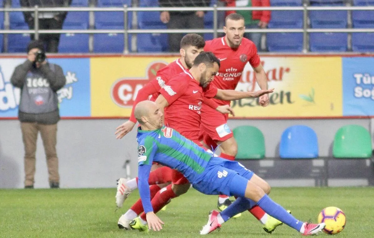 Antalyaspor’un rakipleri yenilgi yüzü görmedi