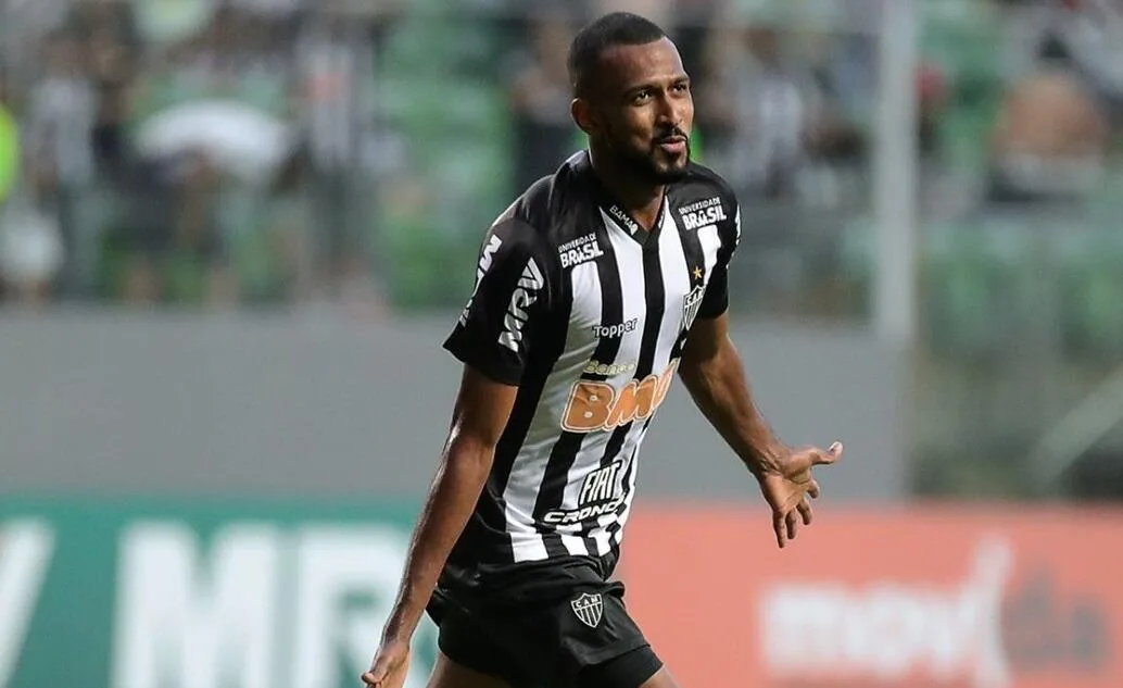 Maicon golü attı, tebriği kaptı