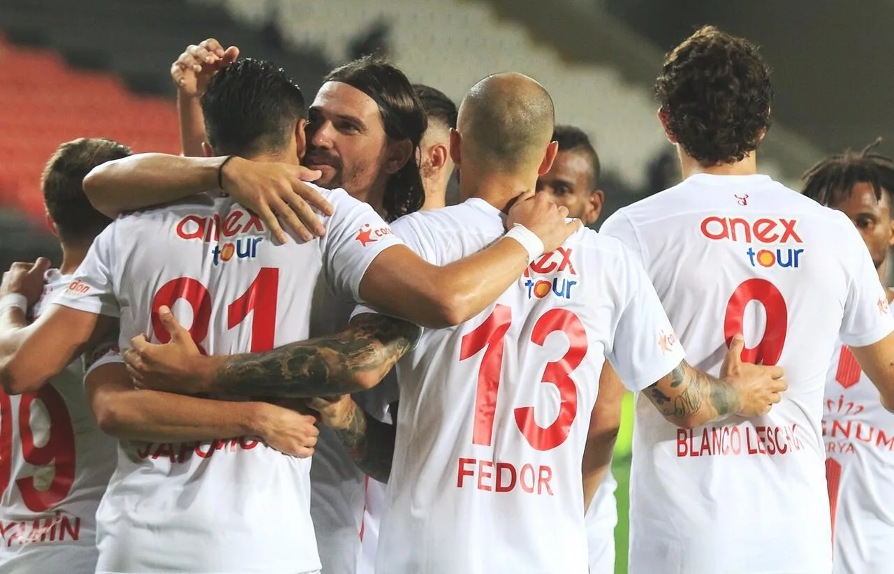 Şampiyonluk Antalya’dan geçiyor