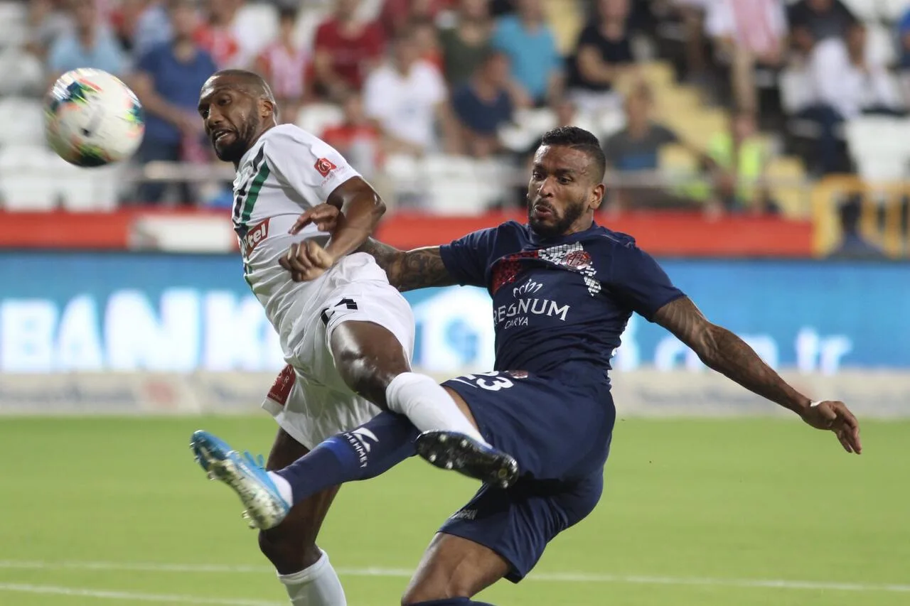 Antalyaspor 0 – 2 Denizlispor