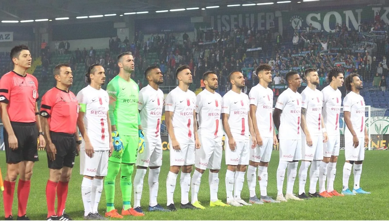 Antalyaspor’un ilk yarıdaki kötü serileri sıkıntı yaratmıyor