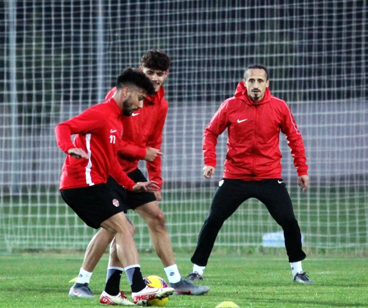 Rekabette Antalyaspor üstün