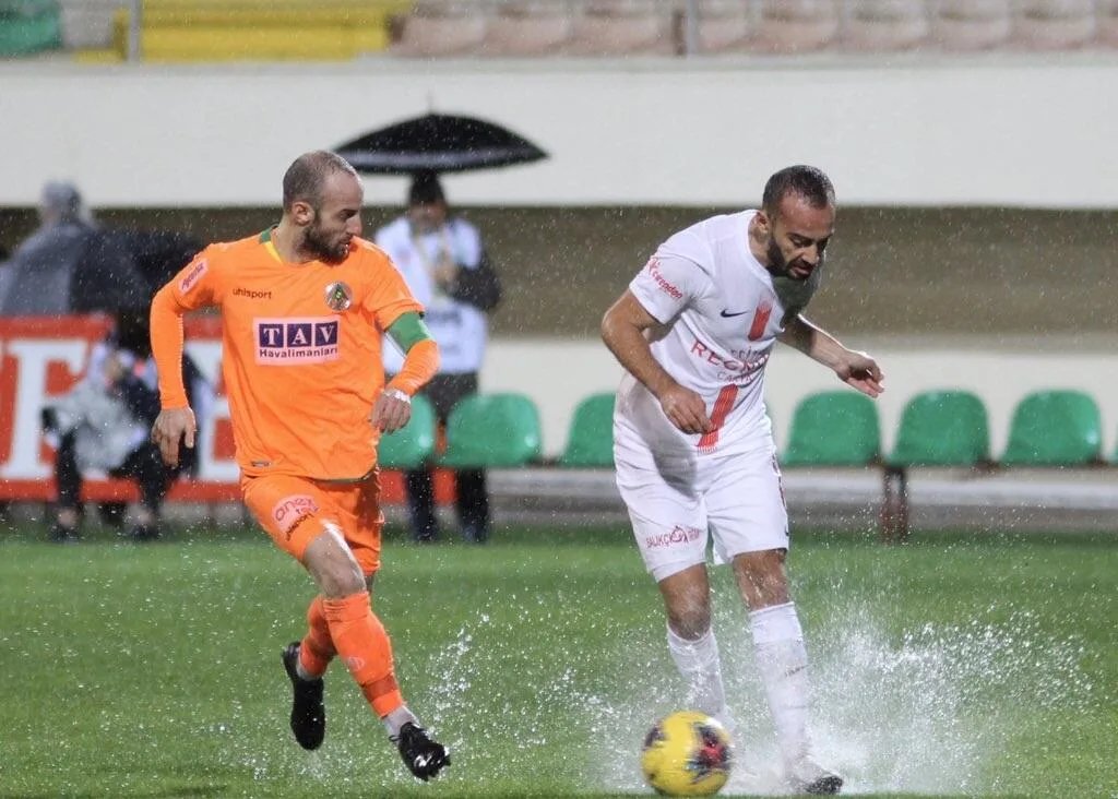 Alanyaspor 0 – 0 Antalyaspor