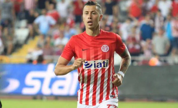 Emre Güral “Türkiye’de mi oynuyoruz başka yerde mi belli değil!”