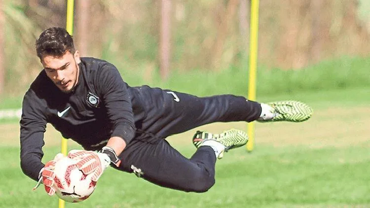 Antalyaspor’un hedefindeki kaleci serbest kaldı