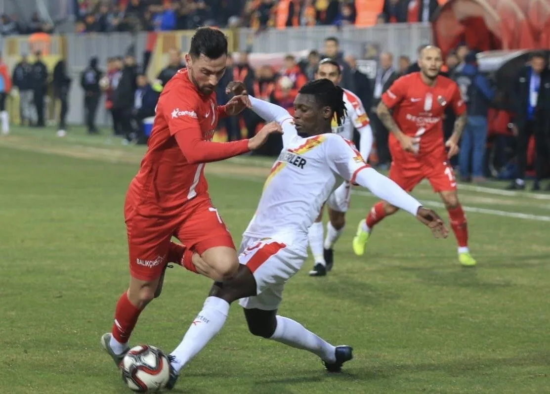 Veysel Sarı ve Sinan Gümüş siftah yaptı
