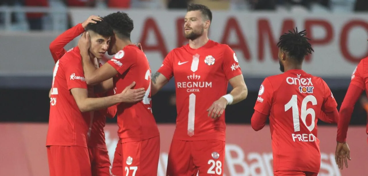 Antalyaspor 4 – 3 Göztepe