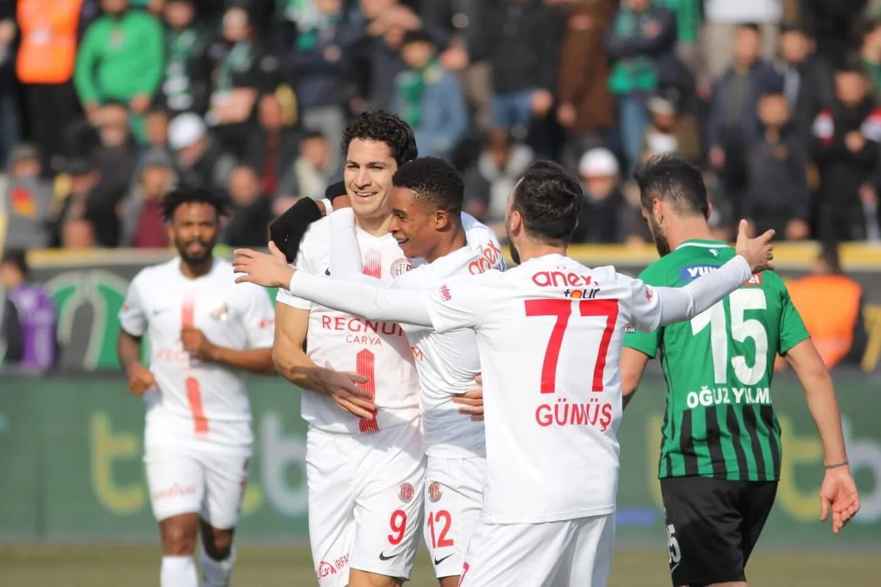Gustavo: Güçlü bir Antalyaspor olacağız