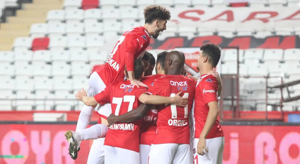 FTA Antalyaspor 3 – 1 Fatih Karagümrük
