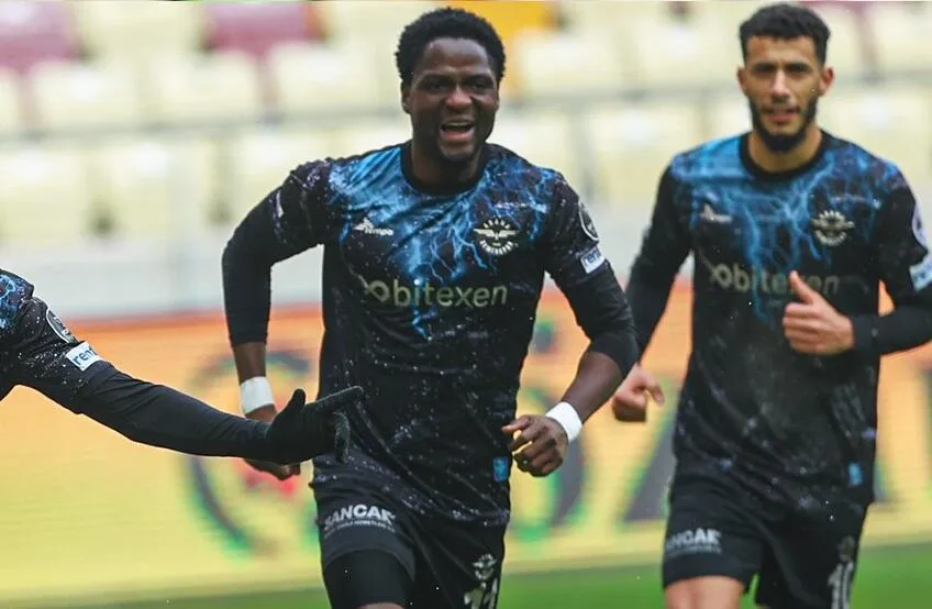 Antalyaspor’da Akintola mesaisi