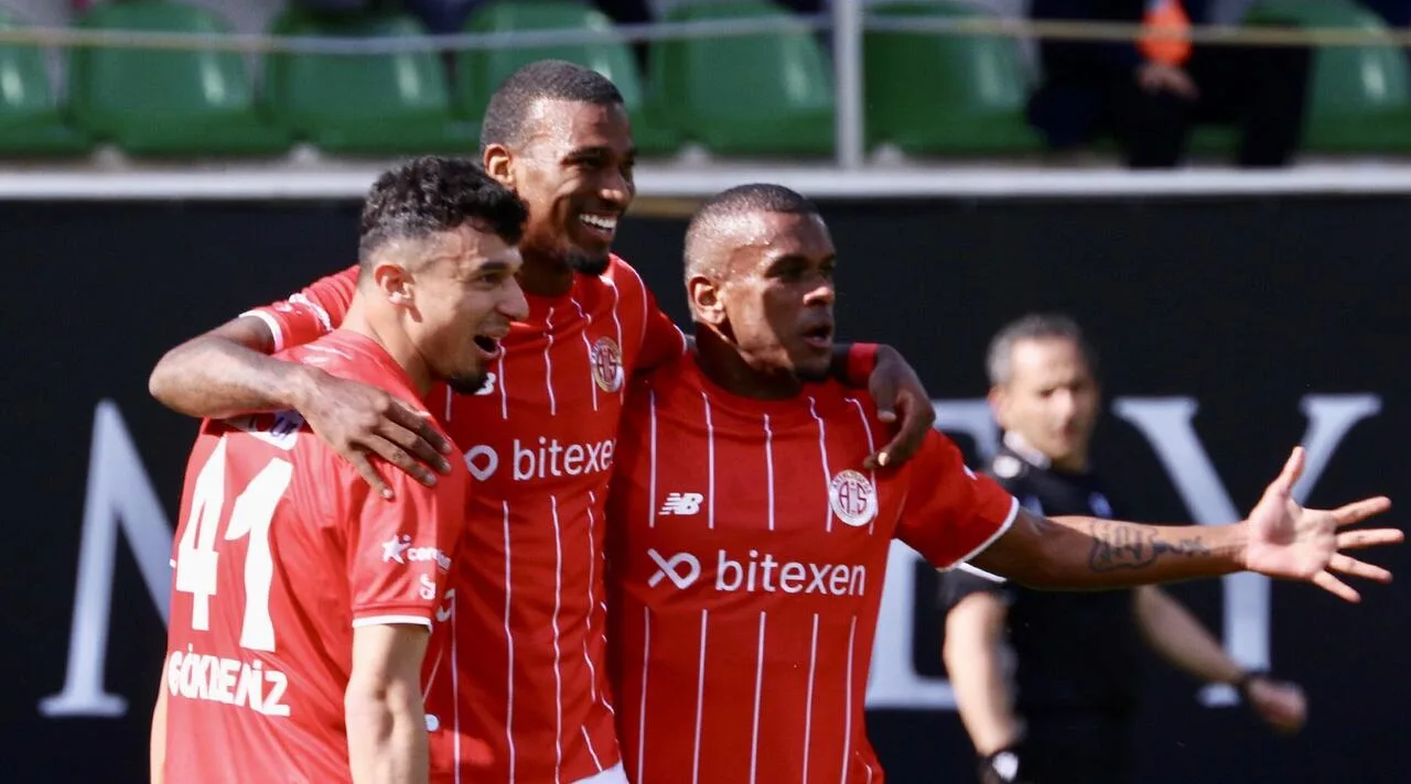 Trabzonspor’dan sonra Antalyaspor