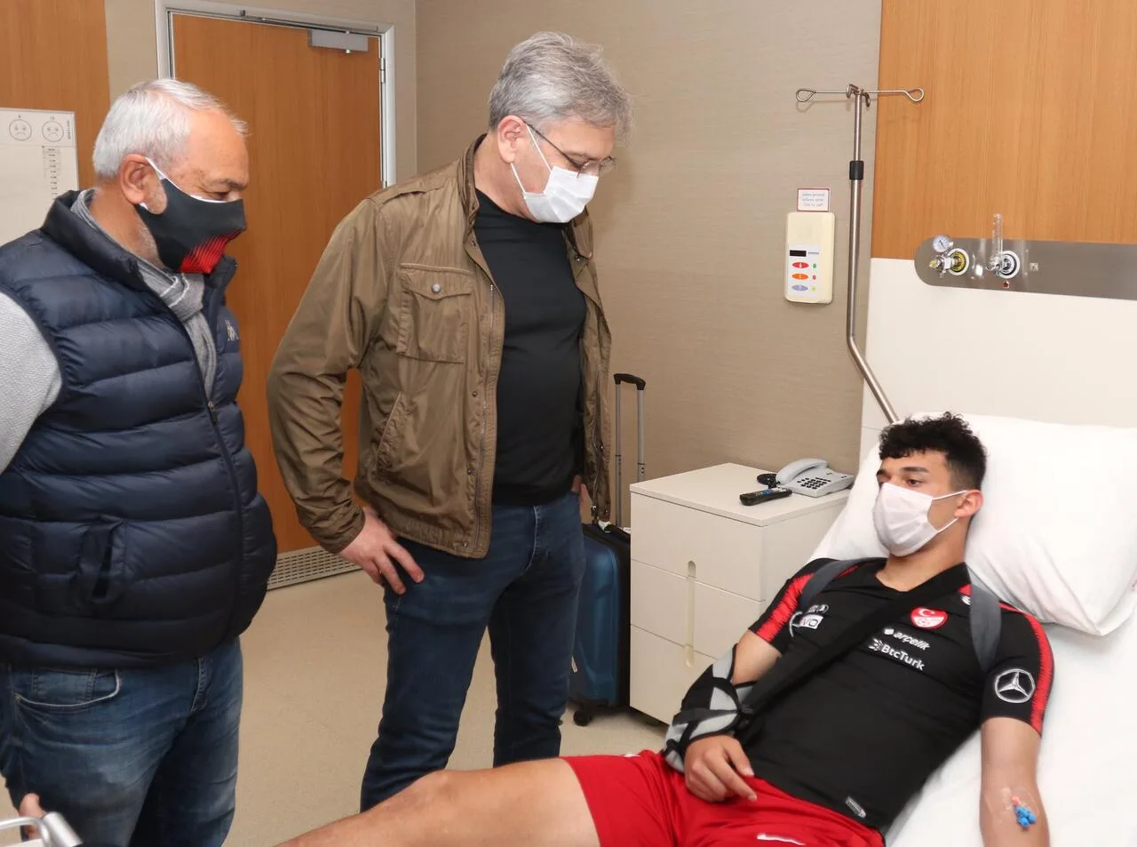 Gökdeniz’e milli davet