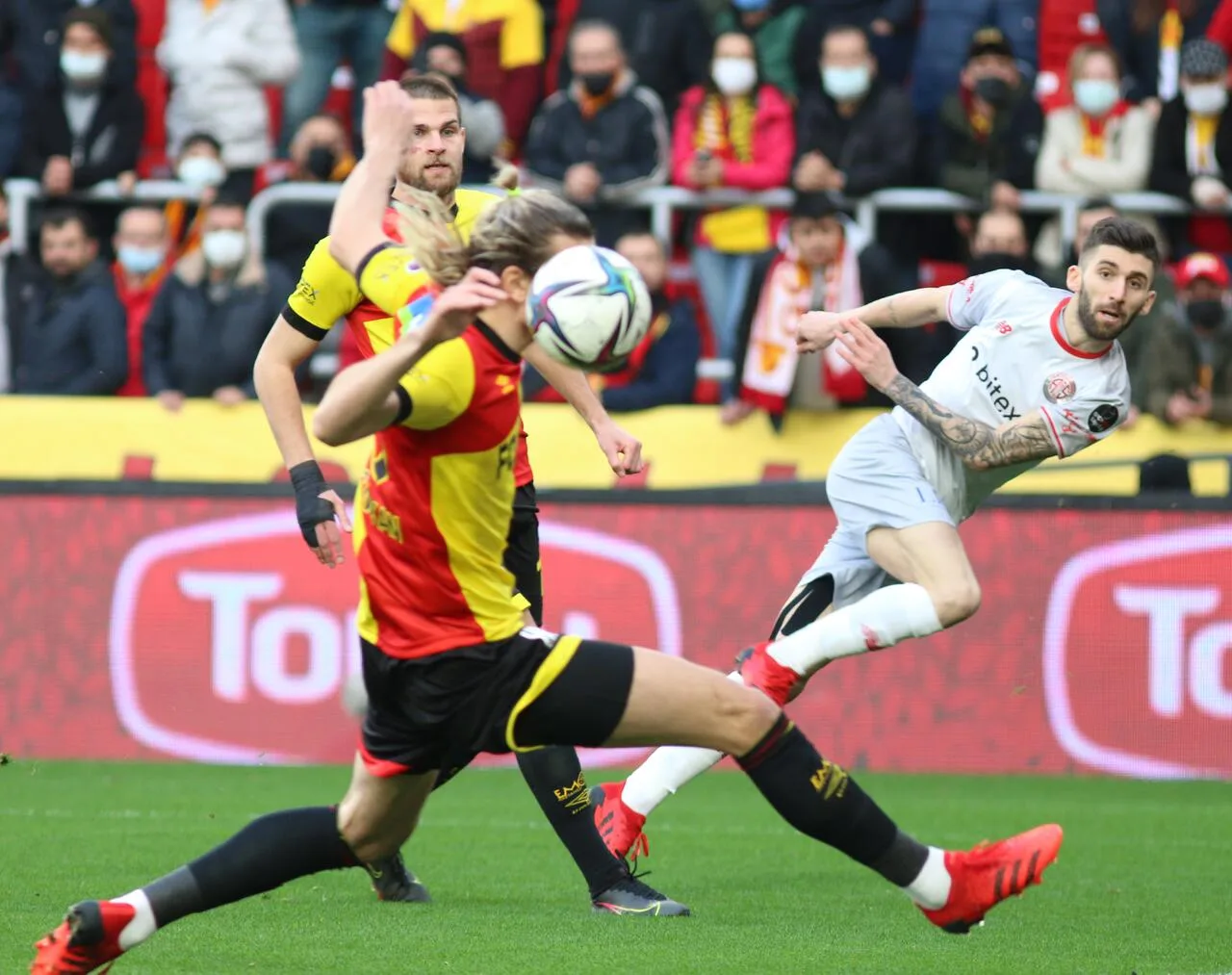 Göztepe – Antalyaspor maçının hakem raporu sızdı! Penaltı kararı…