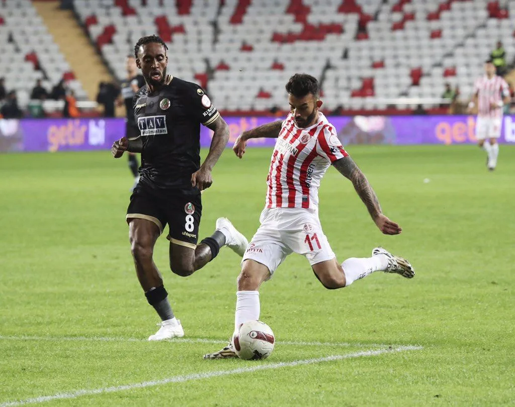 Antalyaspor iç transferde 5 imza atacak
