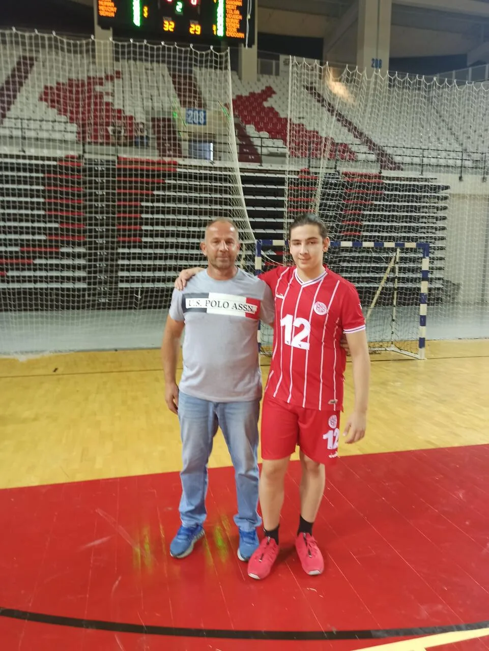 Antalyaspor yetiştirmeye devam ediyor: Efsane oyuncunun oğlu 15 yaşında ilk golünü attı!