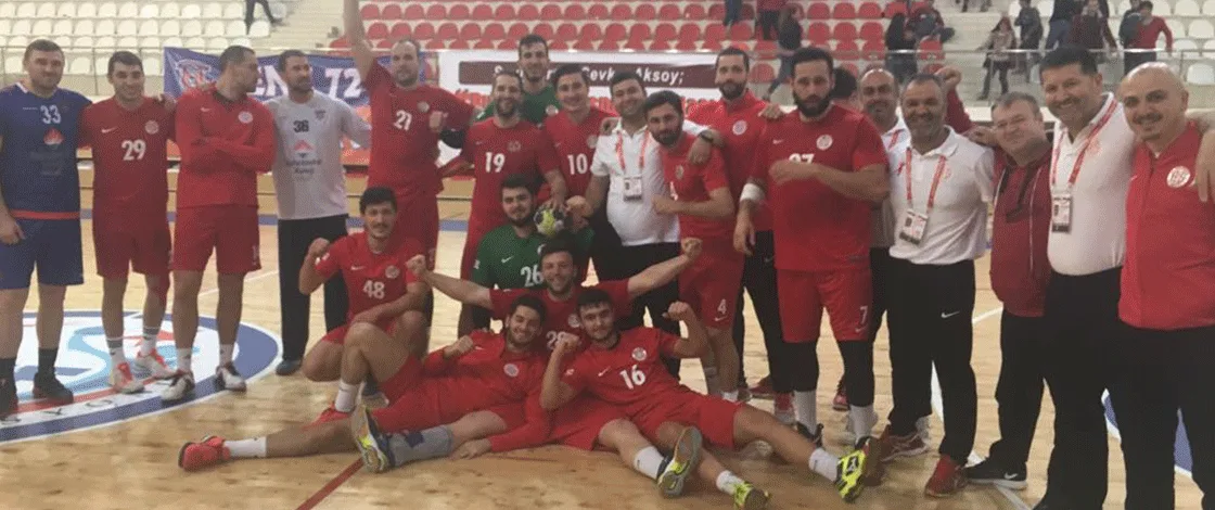 Antalyaspor çeyrek finalde ! Tarih yazıyorlar …